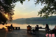 金昌“移动卧室”重塑旅行方式 “Z世代”爱上车轮上的家